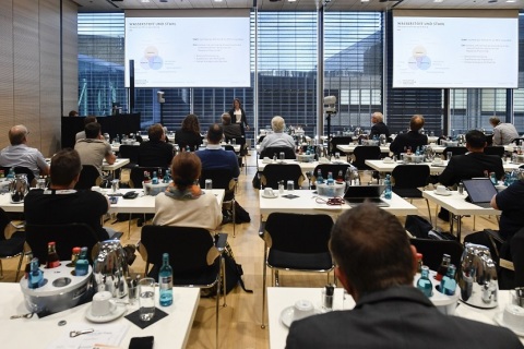 德国杜塞尔多夫管材展览会展会现场图片