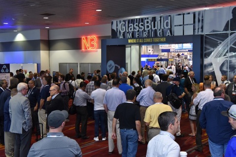 美国玻璃门窗幕墙展览会展会现场图片