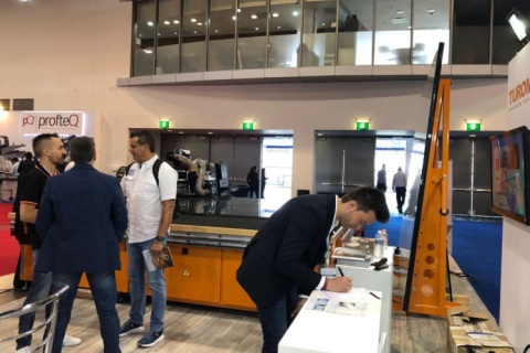 墨西哥玻璃、门窗幕墙展览会展会现场图片