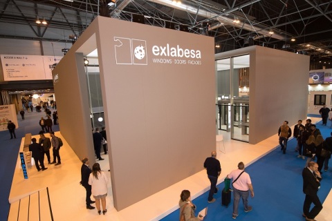 西班牙马德里国际门窗、遮阳展览会展会现场图片