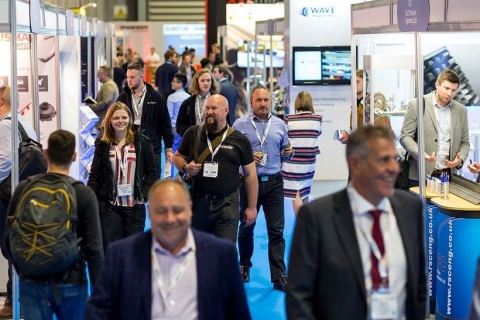 英国伯明翰流体动力与液压气动展览会展会现场图片