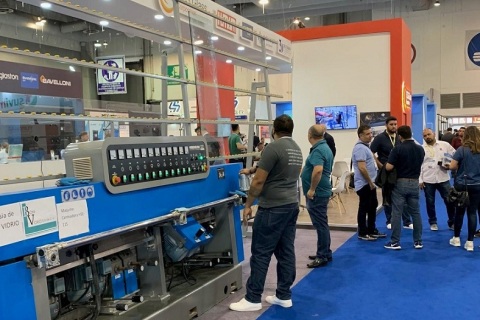 墨西哥玻璃、门窗幕墙展览会展会现场图片