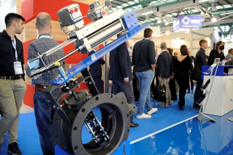 意大利贝加莫工业阀门峰会暨展览会IVS展会现场图片