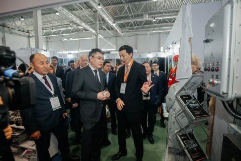 哈萨克斯坦阿特劳石油及天然气展览会展会现场图片