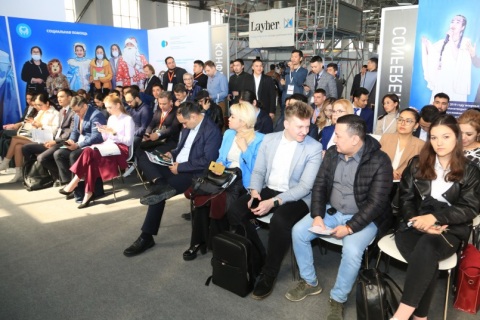 哈萨克斯坦阿特劳石油及天然气展览会展会现场图片