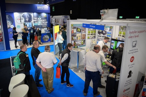 英国伯明翰世界室内安装施工展览会展会现场图片