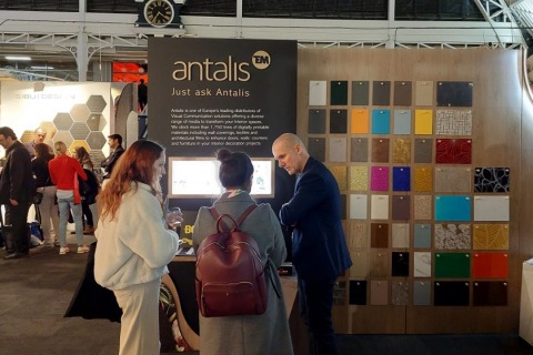 英国伦敦地面材料展览会展会现场图片