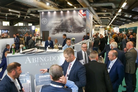 英国地面铺装及地板展览会展会现场图片