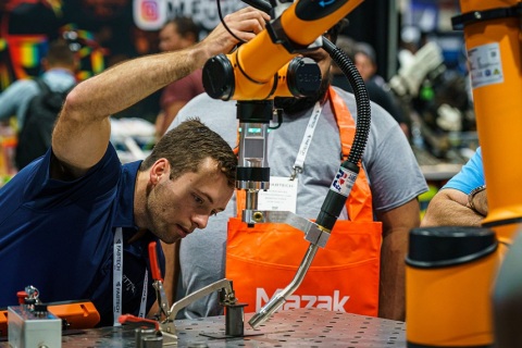 美国金属加工、金属成型及焊接展览会展会现场图片