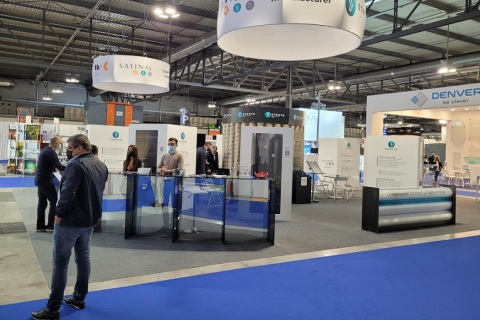 意大利米兰玻璃工业展览会展会现场图片