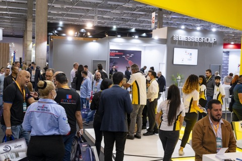 巴西圣保罗玻璃工业展览会展会现场图片