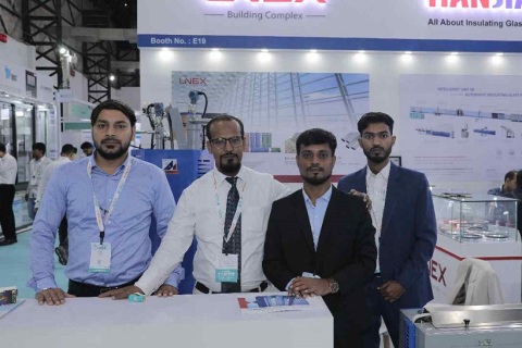 印度孟买玻璃工业展览会展会现场图片