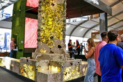 巴西卡舒埃鲁石材展览会展会现场图片