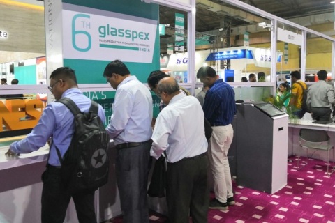 印度孟买玻璃工业展览会展会现场图片
