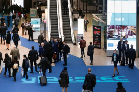 德国杜塞尔多夫玻璃工业展览会展会现场图片