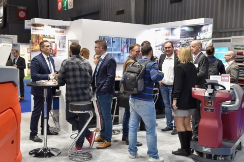 法国巴黎建筑维护及清洁展览会展会现场图片