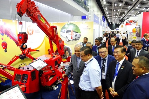 马来西亚工程机械及矿业展展会现场图片