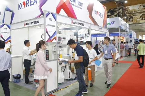 越南河内工业展览会展会现场图片