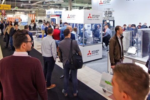 波兰华沙工业及机床金属加工展览会展会现场图片