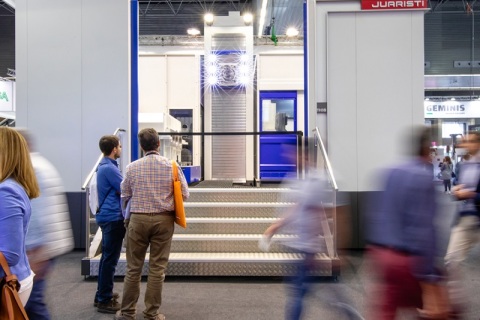 西班牙毕尔巴鄂工业、机床、自动化机器人展览会展会现场图片