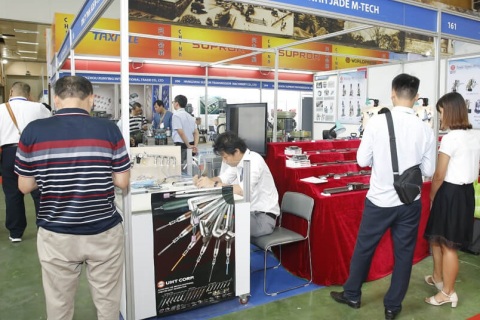 越南河内工业展览会展会现场图片