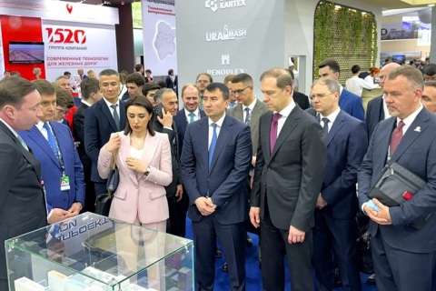 乌兹别克斯坦国际工业博览会展会现场图片