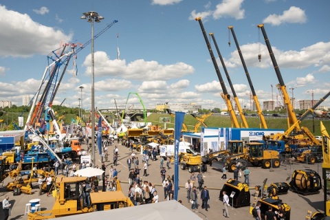 俄罗斯莫斯科工程机械宝马展览会展会现场图片