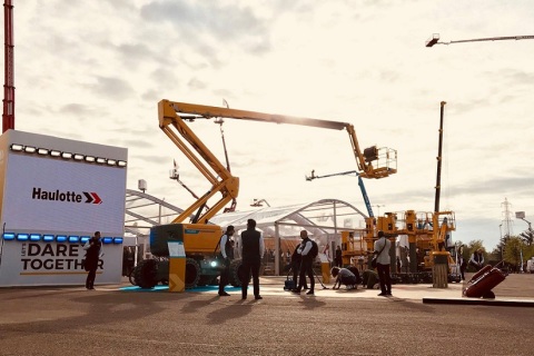 法国巴黎工程机械展览会展会现场图片