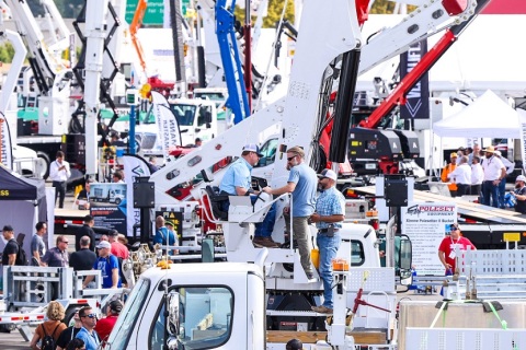 美国路易斯维尔市政建设及工程机械展展会现场图片