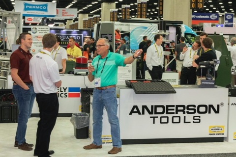 美国路易斯维尔市政建设及工程机械展展会现场图片