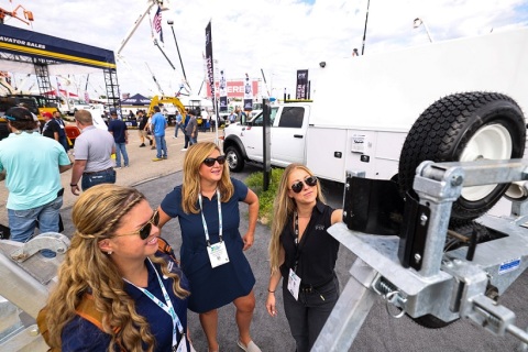 美国路易斯维尔市政建设及工程机械展展会现场图片