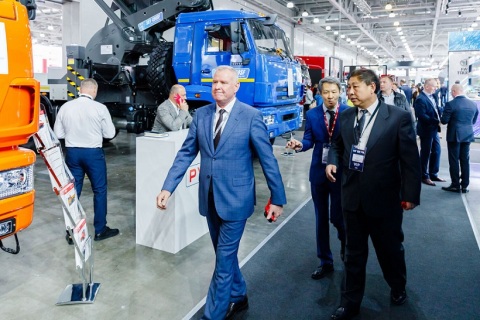 俄罗斯莫斯科工程机械宝马展览会展会现场图片