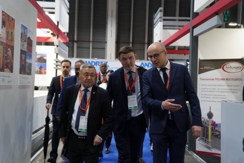 哈萨克斯坦工程机械及矿业机械展览会展会现场图片