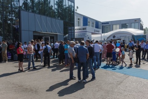 俄罗斯新库煤炭及采矿技术设备展览会展会现场图片