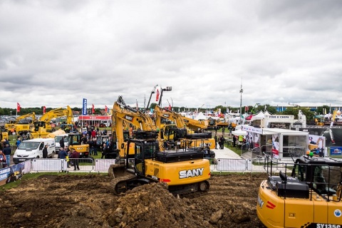 英国莱斯特郡工程机械展览会展会现场图片