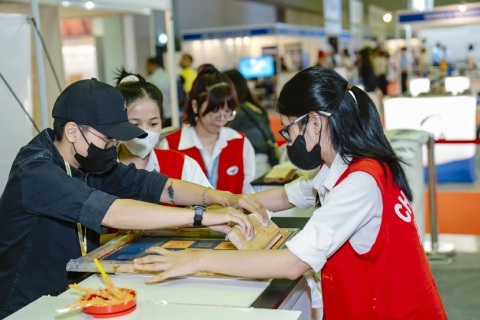 越南胡志明木工机械及家具配件展展会现场图片