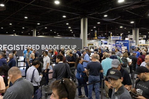 美国亚特兰大木工机械及家具配件展览会展会现场图片