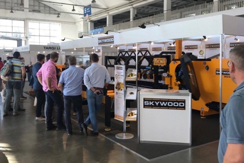 波兰波兹南木工机械、家具配件展览会展会现场图片