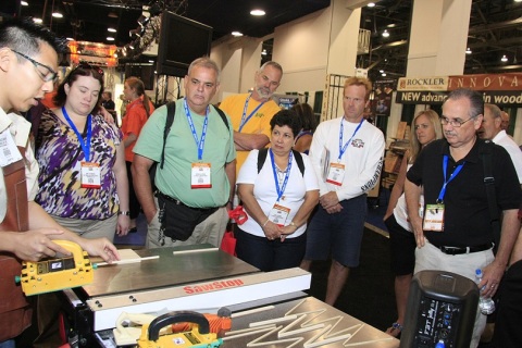 美国拉斯维加斯木工机械及家具配件展览会展会现场图片