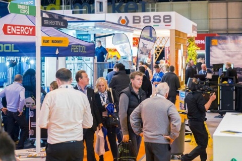 英国伯明翰家具制造及木工机械展览会展会现场图片