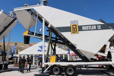 英国工程机械及矿业展览会展会现场图片