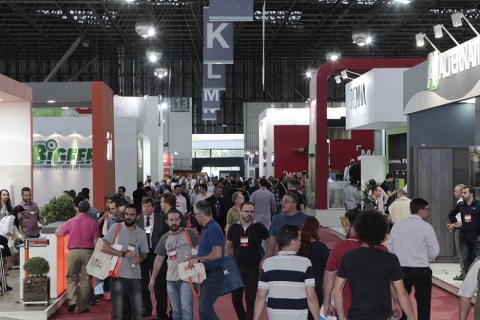 巴西圣保罗家具配件及木工机械展览会展会现场图片