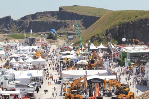 英国工程机械及矿业展览会展会现场图片