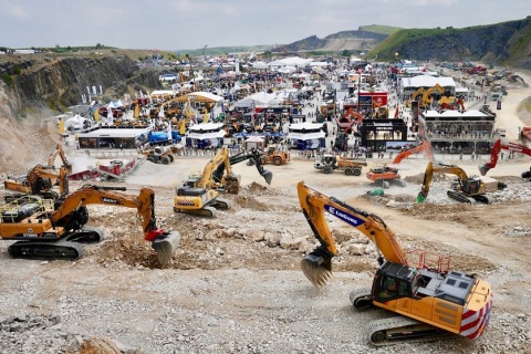 英国工程机械及矿业展览会展会现场图片