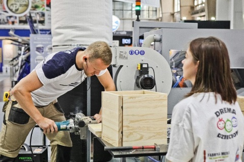 波兰波兹南木工机械、家具配件展览会展会现场图片