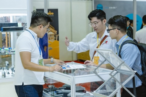 越南胡志明木工机械及家具配件展展会现场图片