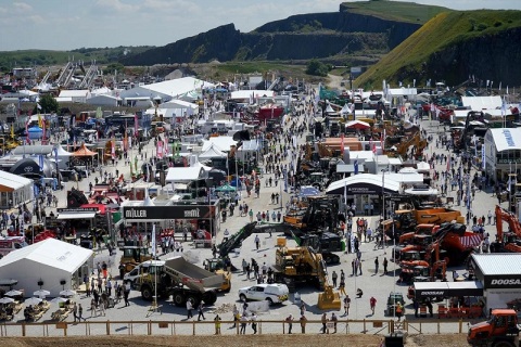 英国工程机械及矿业展览会展会现场图片