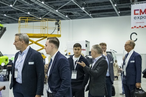 哈萨克斯坦工程机械及矿山机械展览会展会现场图片