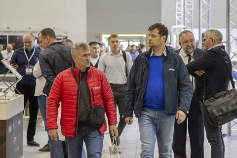 哈萨克斯坦工程机械及矿山机械展览会展会现场图片