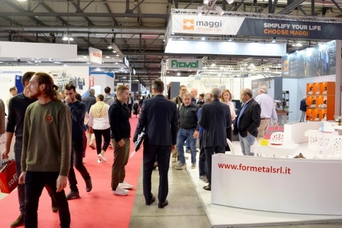 意大利米兰木工机械展览会展会现场图片